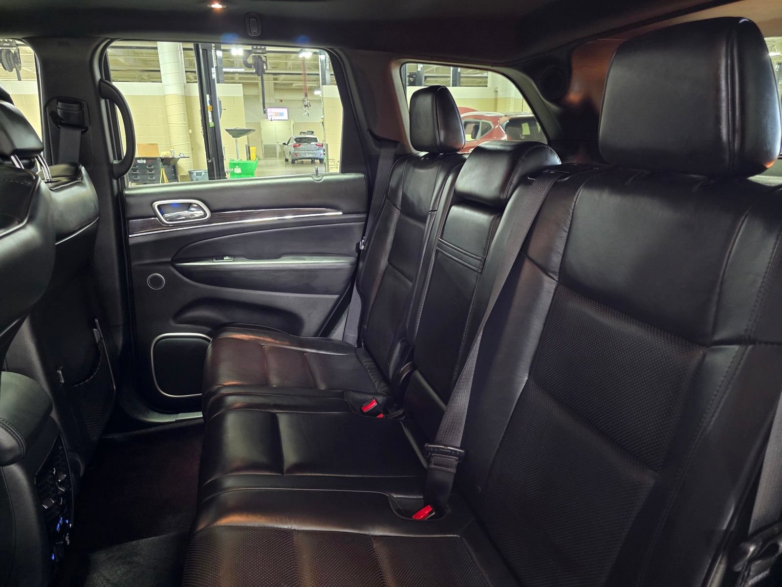 Used 2016 Jeep Grand Cherokee High Altitude AWD/4WD image 14