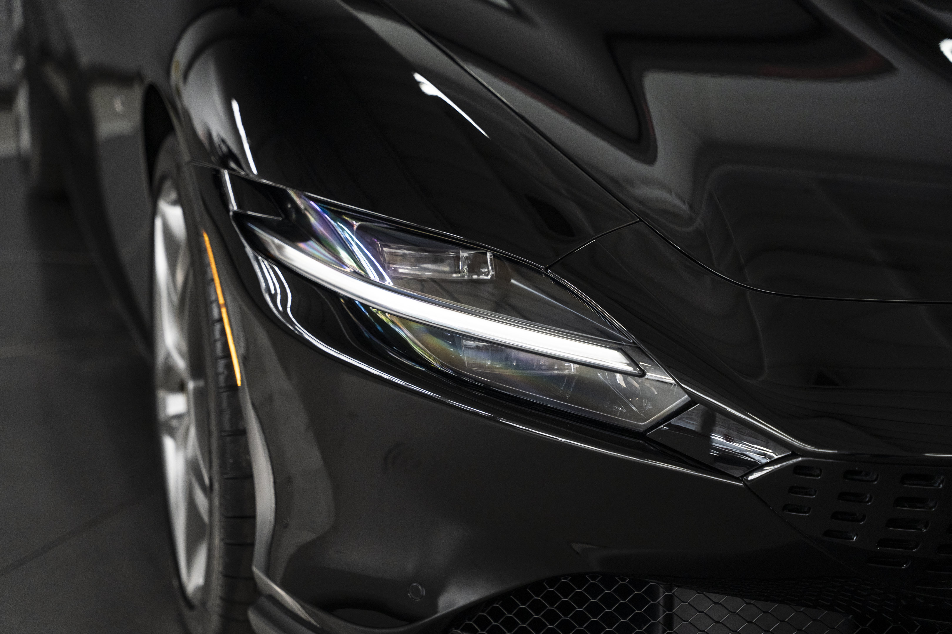 Used 2026 Ferrari Roma Spider RWD image 13