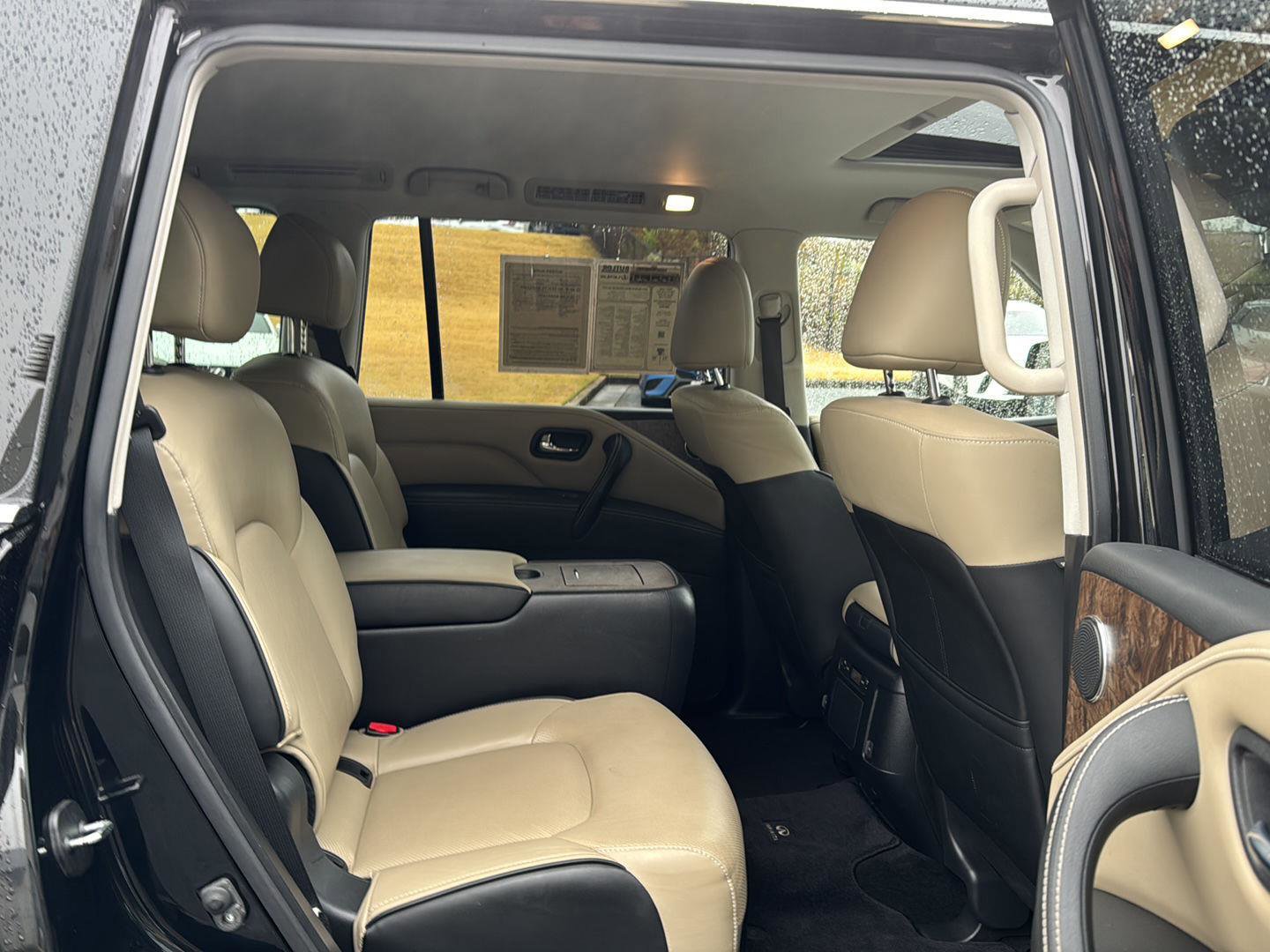 Used 2021 INFINITI QX80 Premium Select w/ Cargo Package image 11