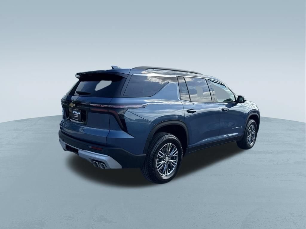 Used 2026 Chevrolet Traverse LT w/ Driver Confidence Package FWD image 8