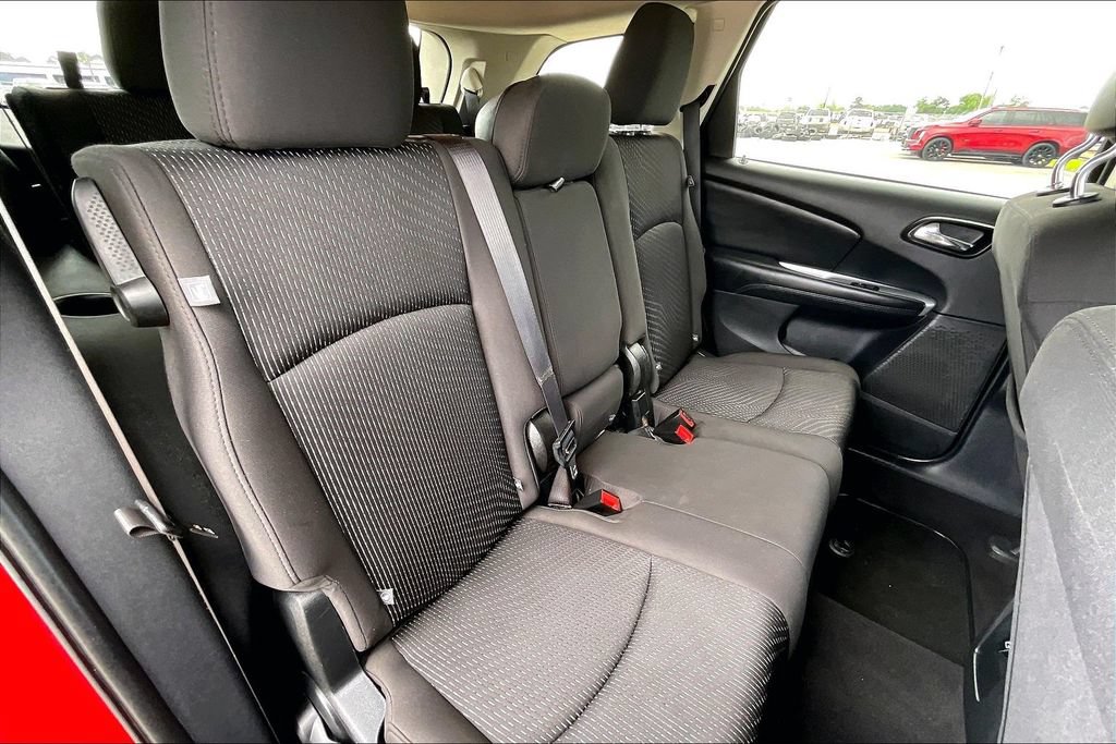 Used 2017 Dodge Journey SE w/ Flexible Seating Group FWD image 21