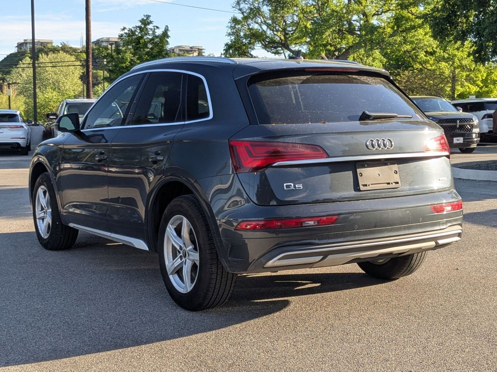Used 2021 Audi Q5 Premium w/ Convenience Package image 5