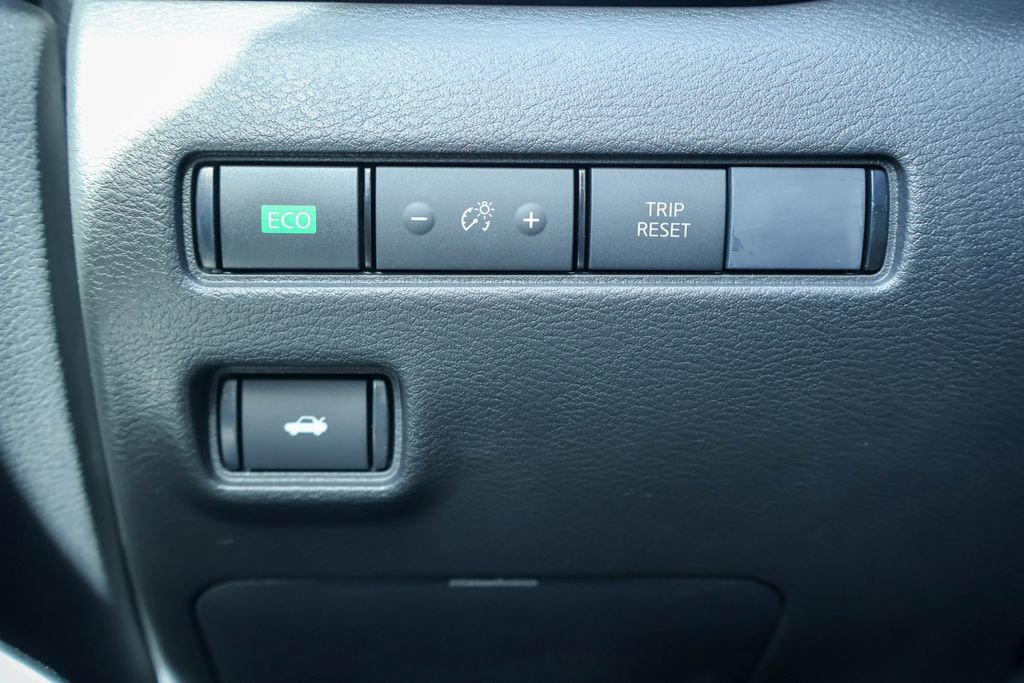 New 2025 Nissan Sentra SR w/ SR Premium Package image 16