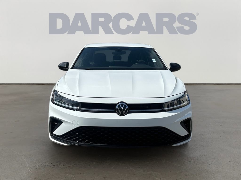 Used 2025 Volkswagen Jetta Sport image 2