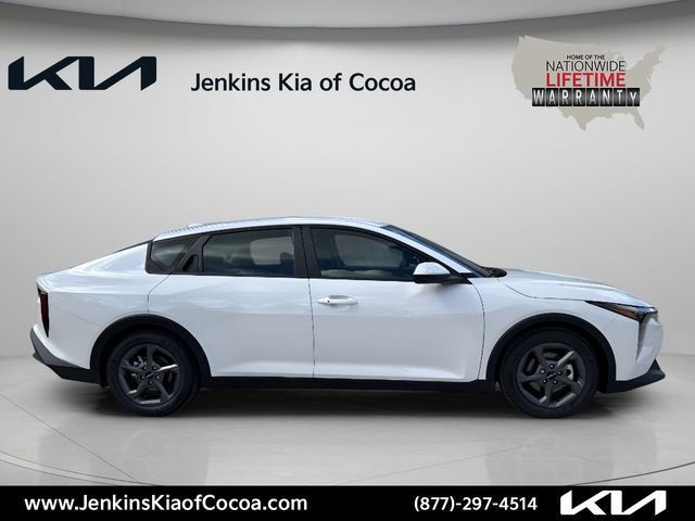 New 2026 Kia K4 FWD image 3