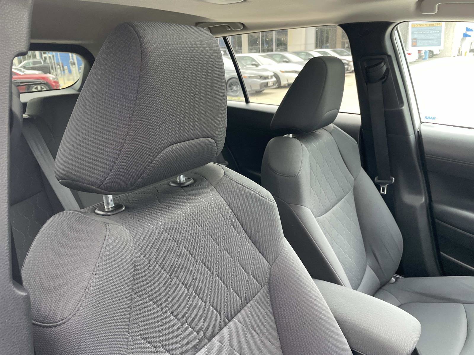 Used 2022 Toyota Corolla Cross LE image 22