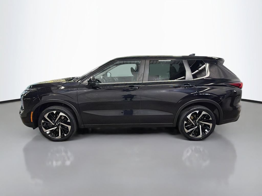 Used 2022 Mitsubishi Outlander ES AWD/4WD image 6