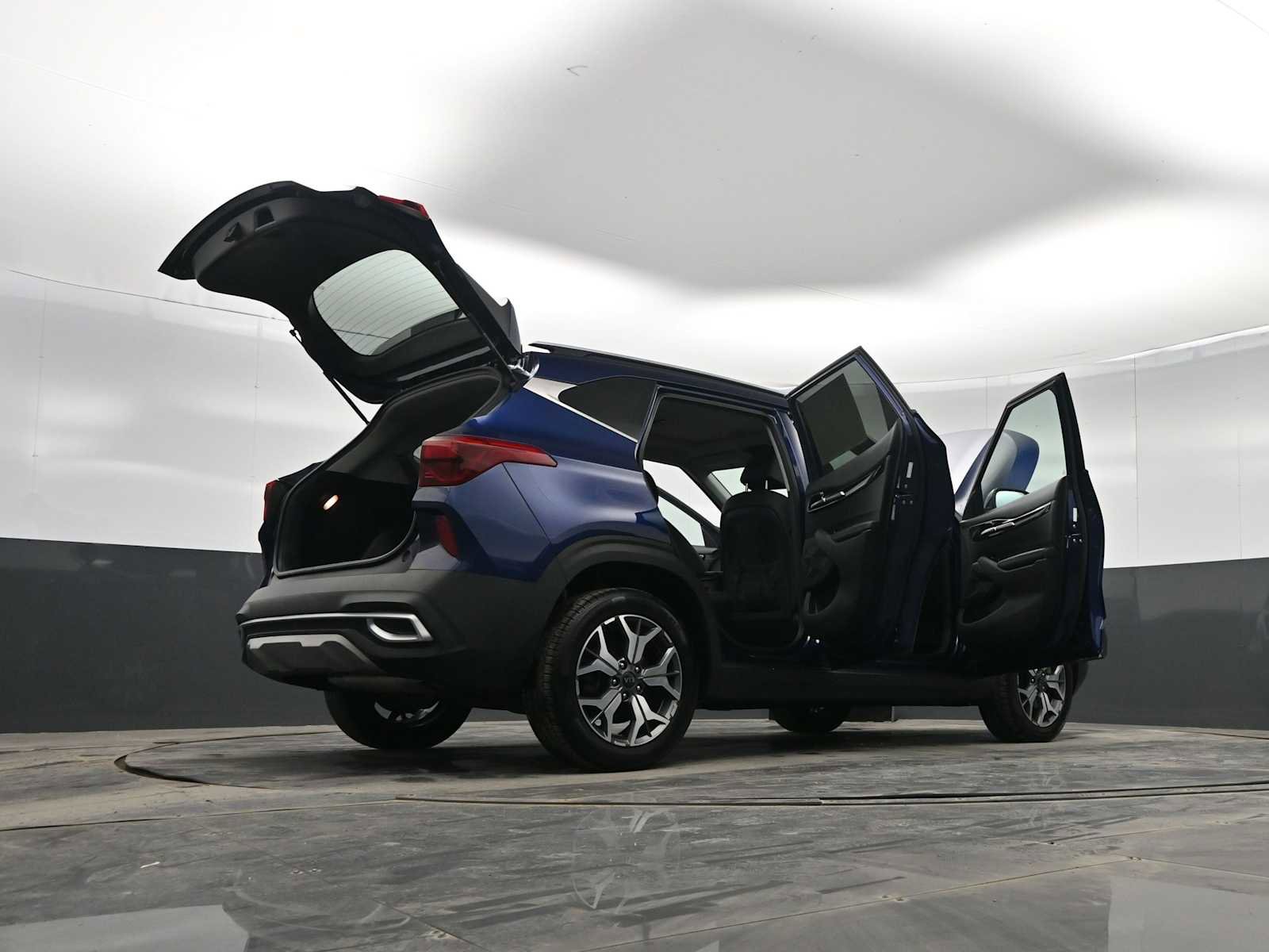 Used 2021 Kia Seltos EX image 42