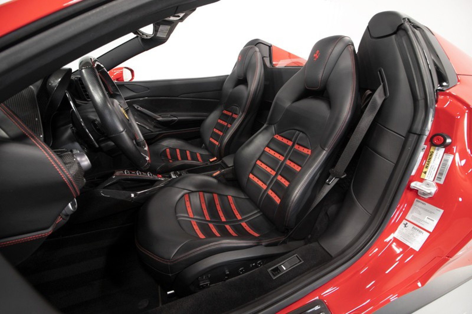 Used 2018 Ferrari 488 Spider image 3