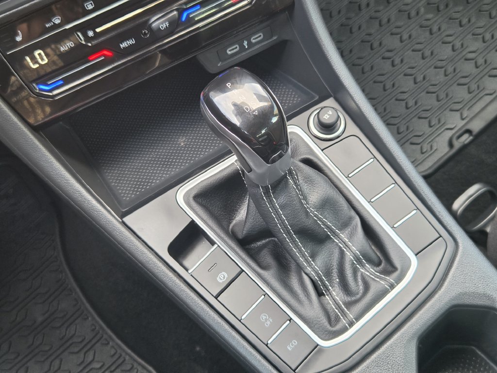 Used 2026 Volkswagen Jetta Sport FWD image 18