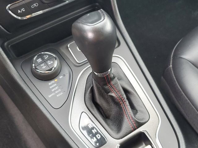 Certified 2022 Jeep Cherokee Trailhawk w/ Trailer Tow Group image 26