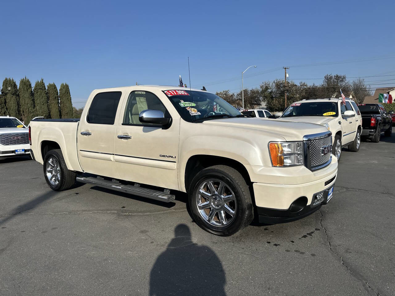 Used 2012 GMC Sierra 1500 Denali image 2