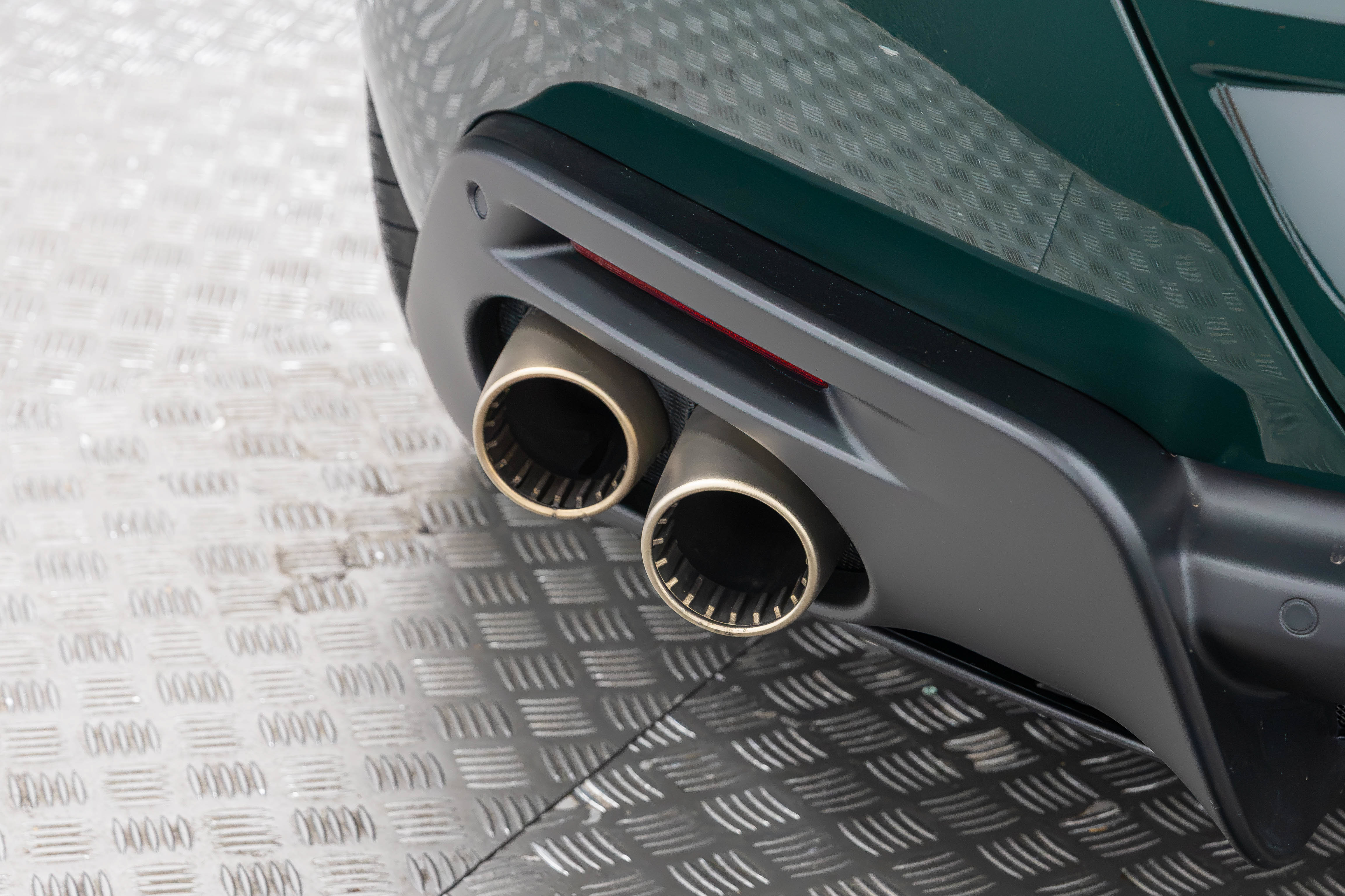 Certified 2025 Ferrari Roma Spider RWD image 62