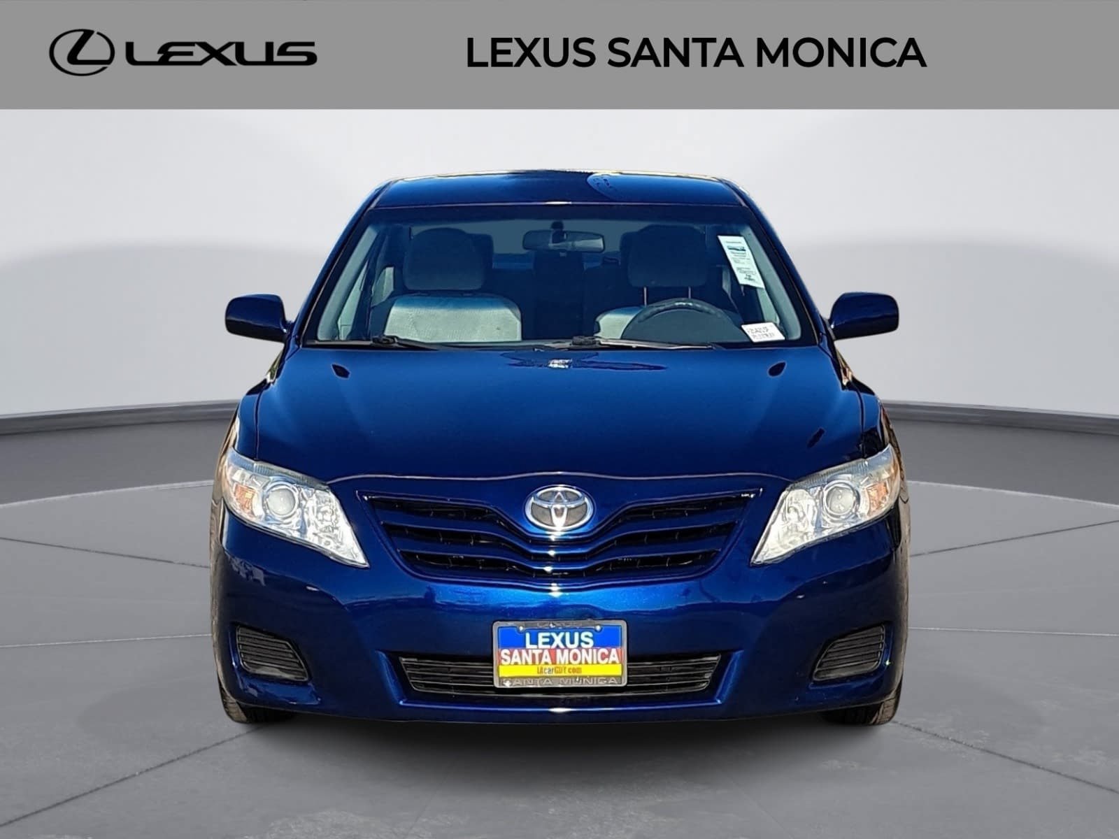 Used 2011 Toyota Camry LE FWD image 2