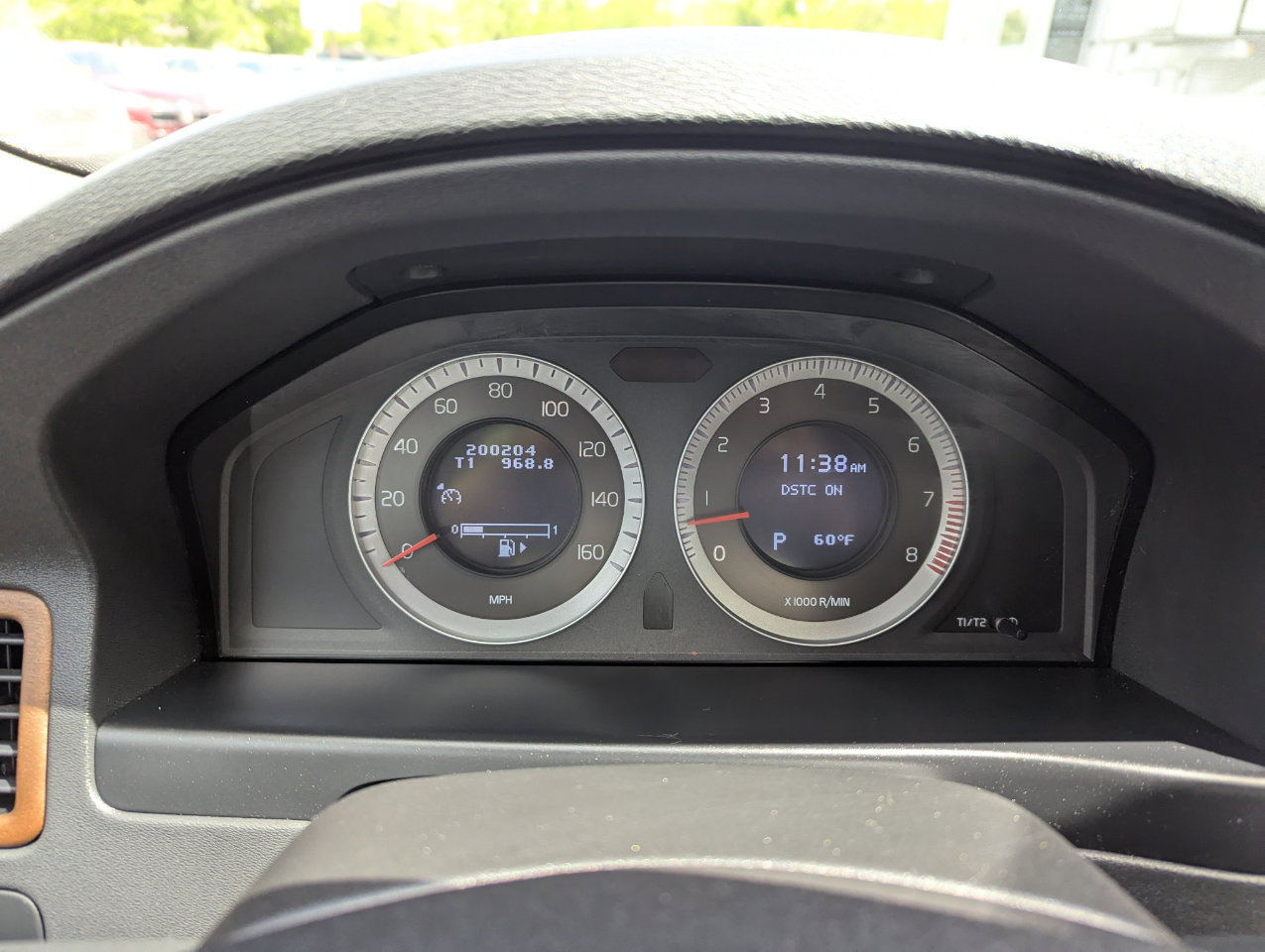 Used 2010 Volvo XC70 3.2 image 18