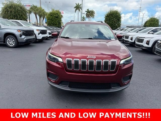 Used 2020 Jeep Cherokee Latitude FWD image 2