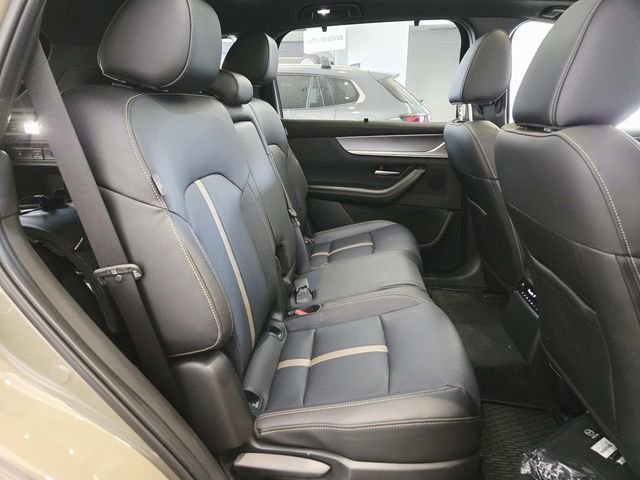 Certified 2025 MAZDA CX-70 Plug-In Hybrid w/ Premium Plus image 12