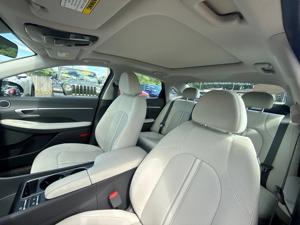 Used 2025 Hyundai Sonata SEL FWD image 14