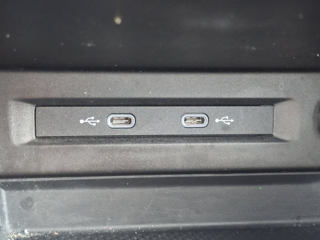 Used 2023 Volkswagen Tiguan SE AWD/4WD image 6
