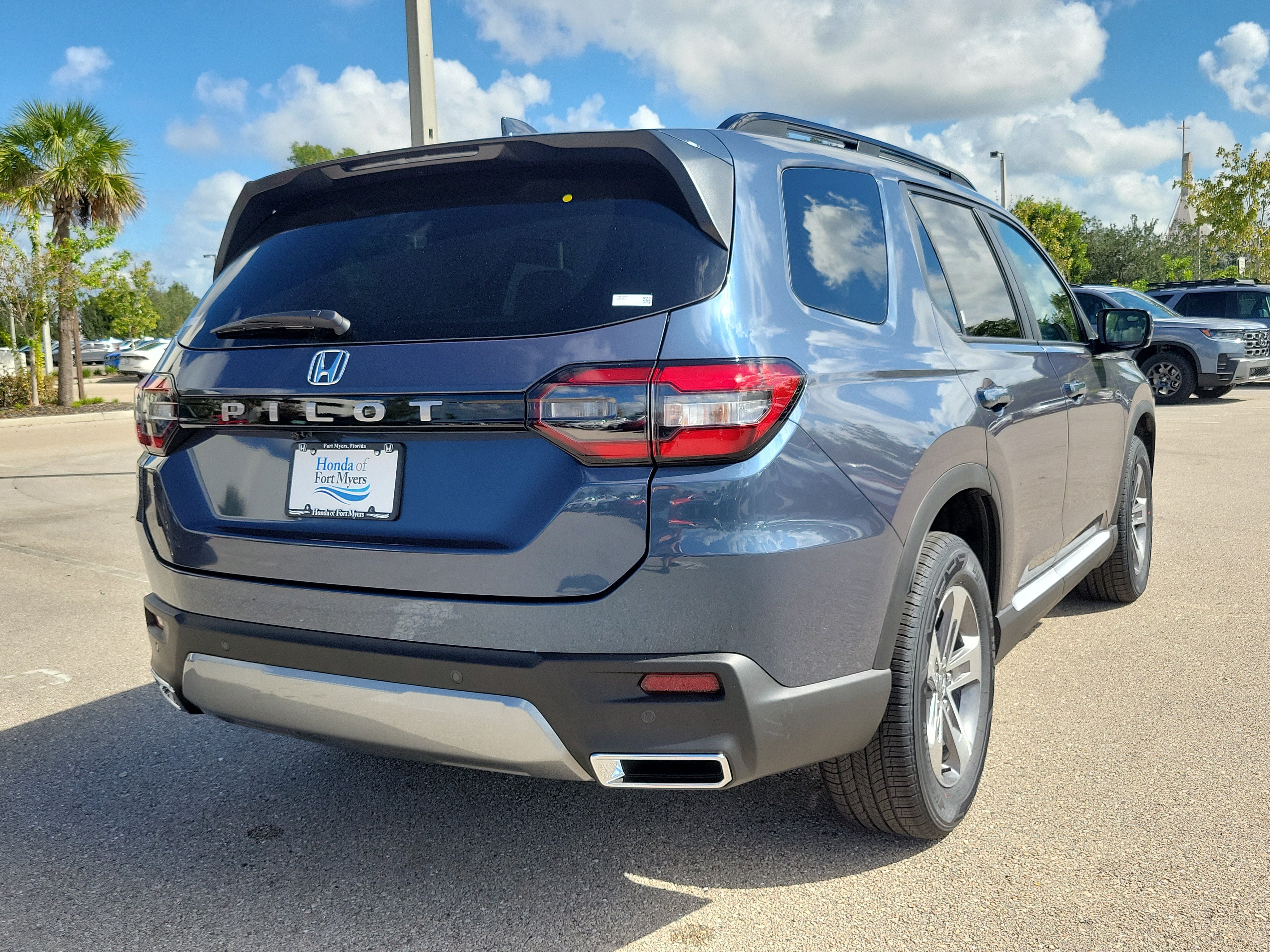 New 2026 Honda Pilot EX-L image 6