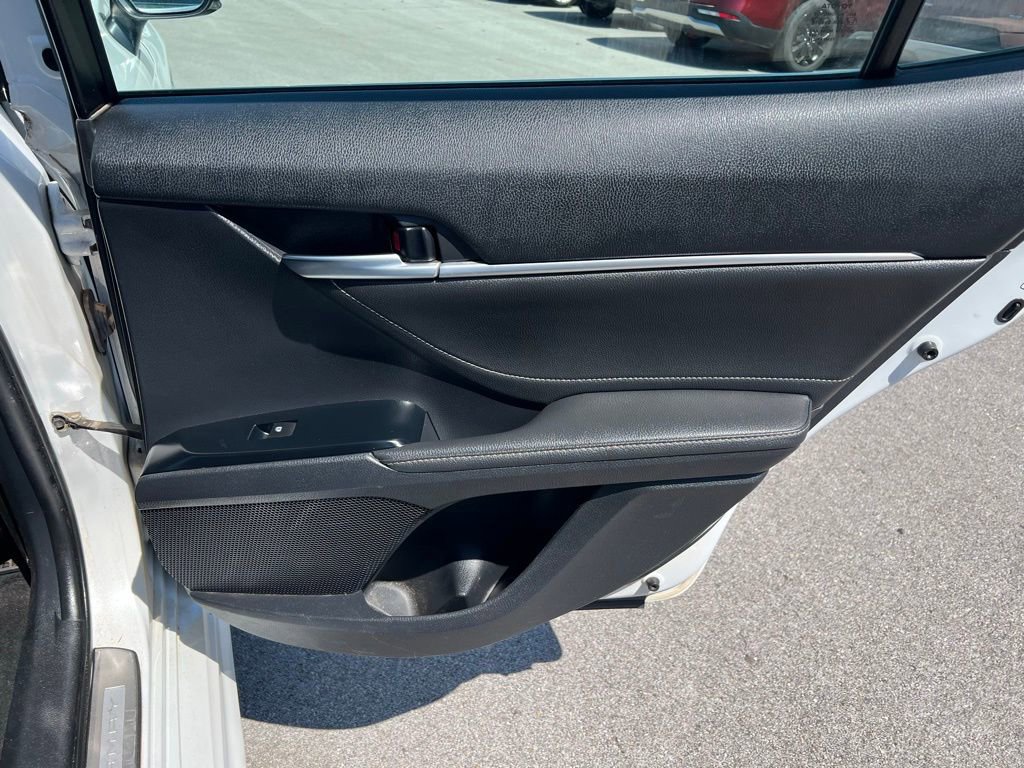Used 2018 Toyota Camry XSE FWD image 21