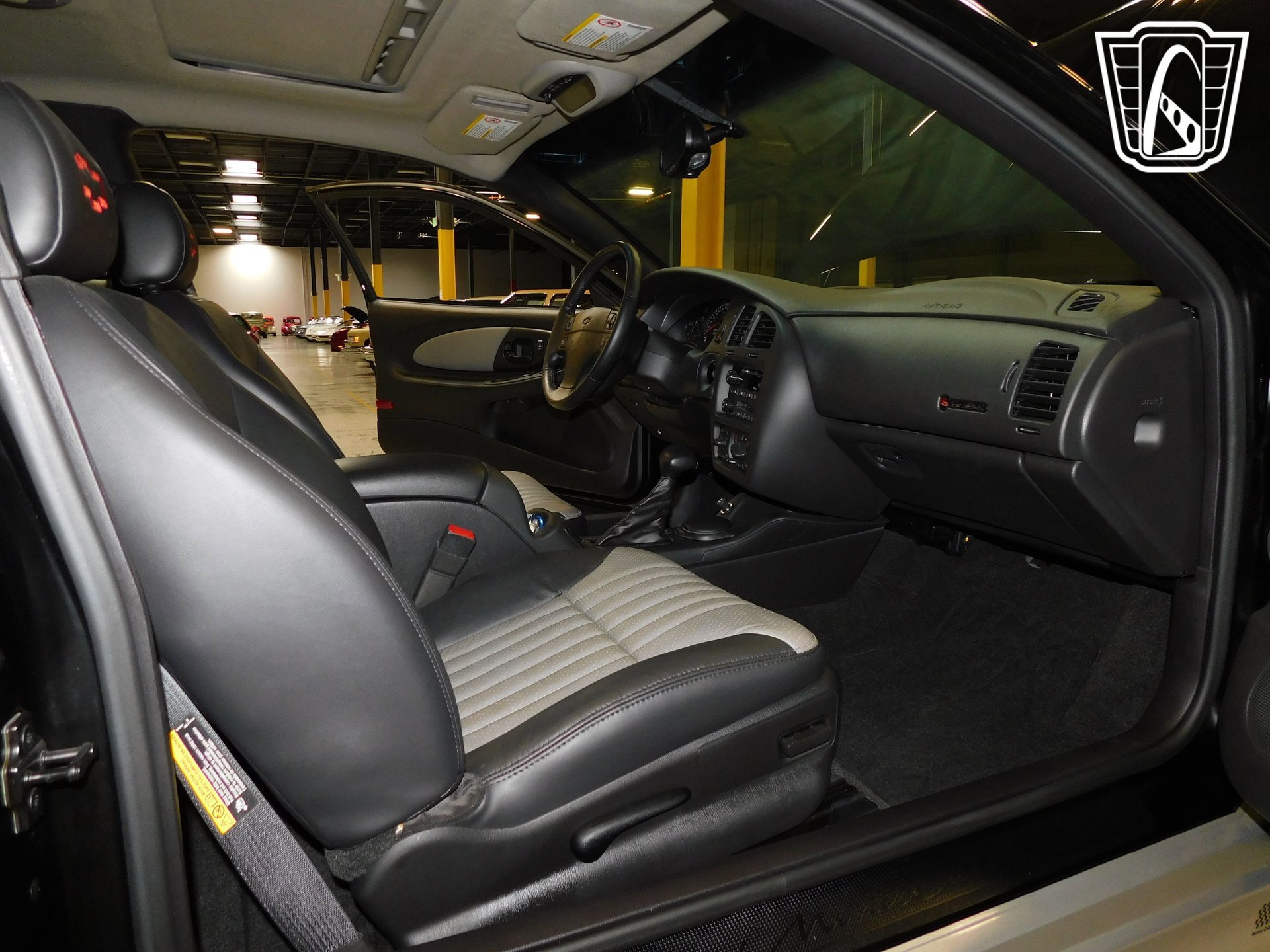 Used 2002 Chevrolet Monte Carlo SS w/ Pace Car Replica Pkg FWD image 7