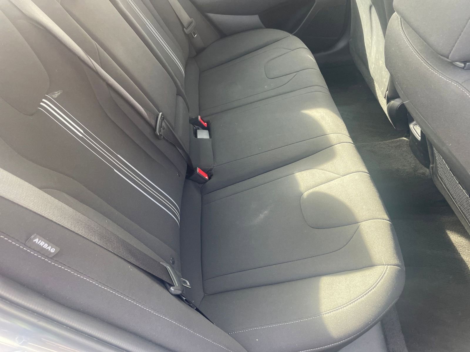 Used 2025 Hyundai Elantra SEL image 38