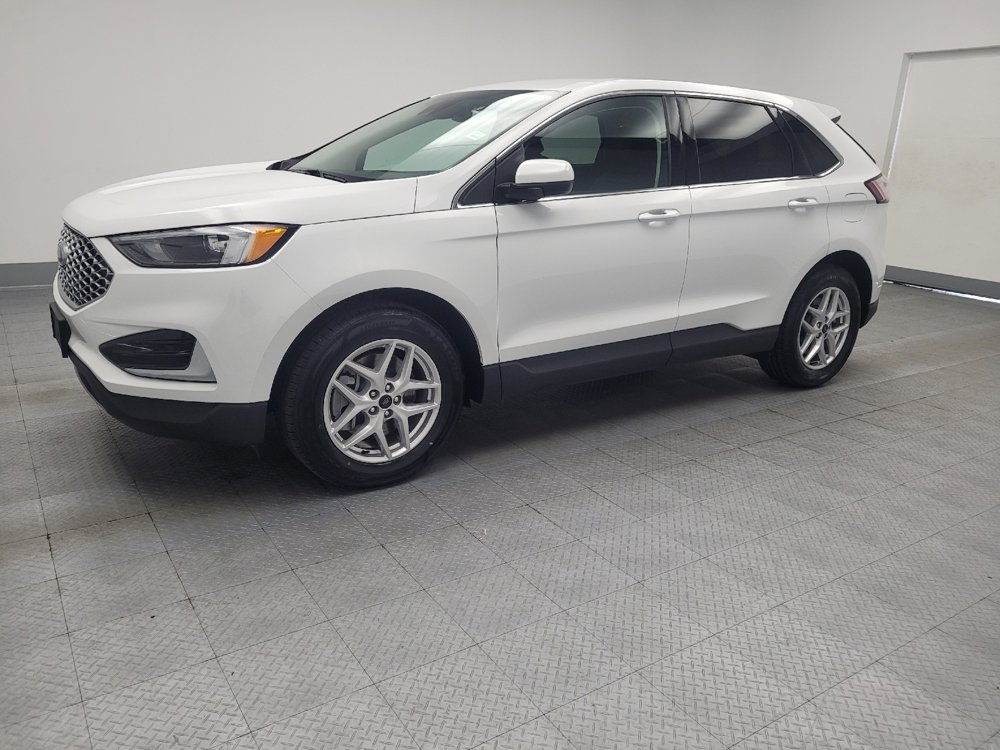 Used 2024 Ford Edge SEL image 2