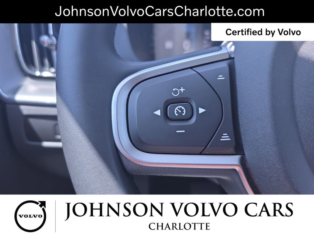 Certified 2025 Volvo XC60 B5 Core AWD/4WD image 17