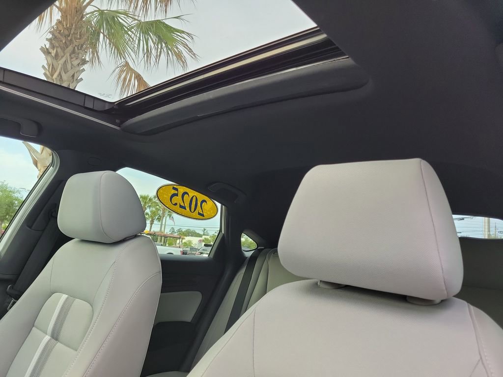 Certified 2025 Honda Civic Sport image 22
