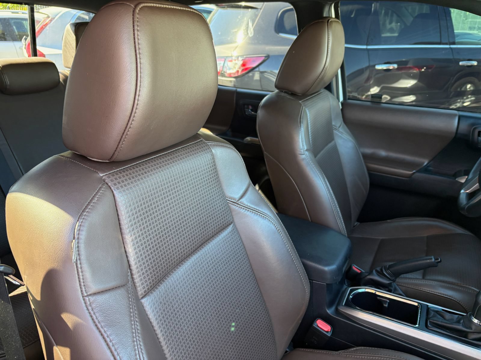 Used 2019 Toyota Tacoma Limited AWD/4WD image 28