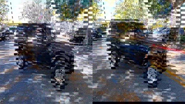 Used 2022 Ford Bronco Badlands image 48