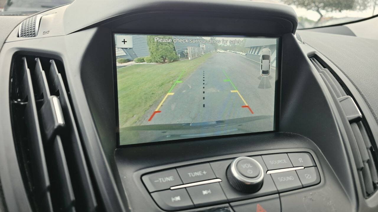 Used 2019 Ford Escape SEL AWD/4WD image 18