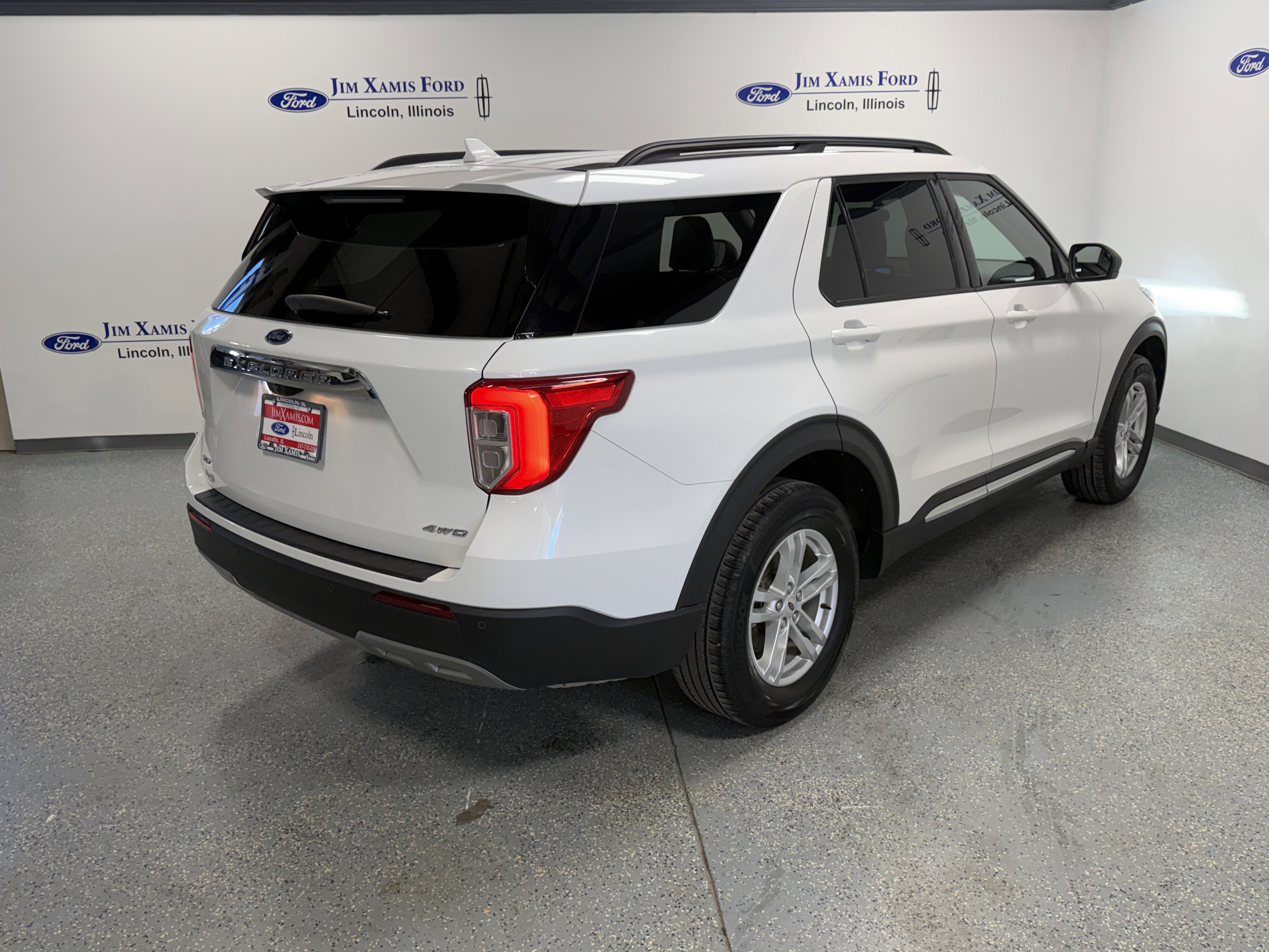 Used 2023 Ford Explorer XLT w/ Equipment Group 202A image 32