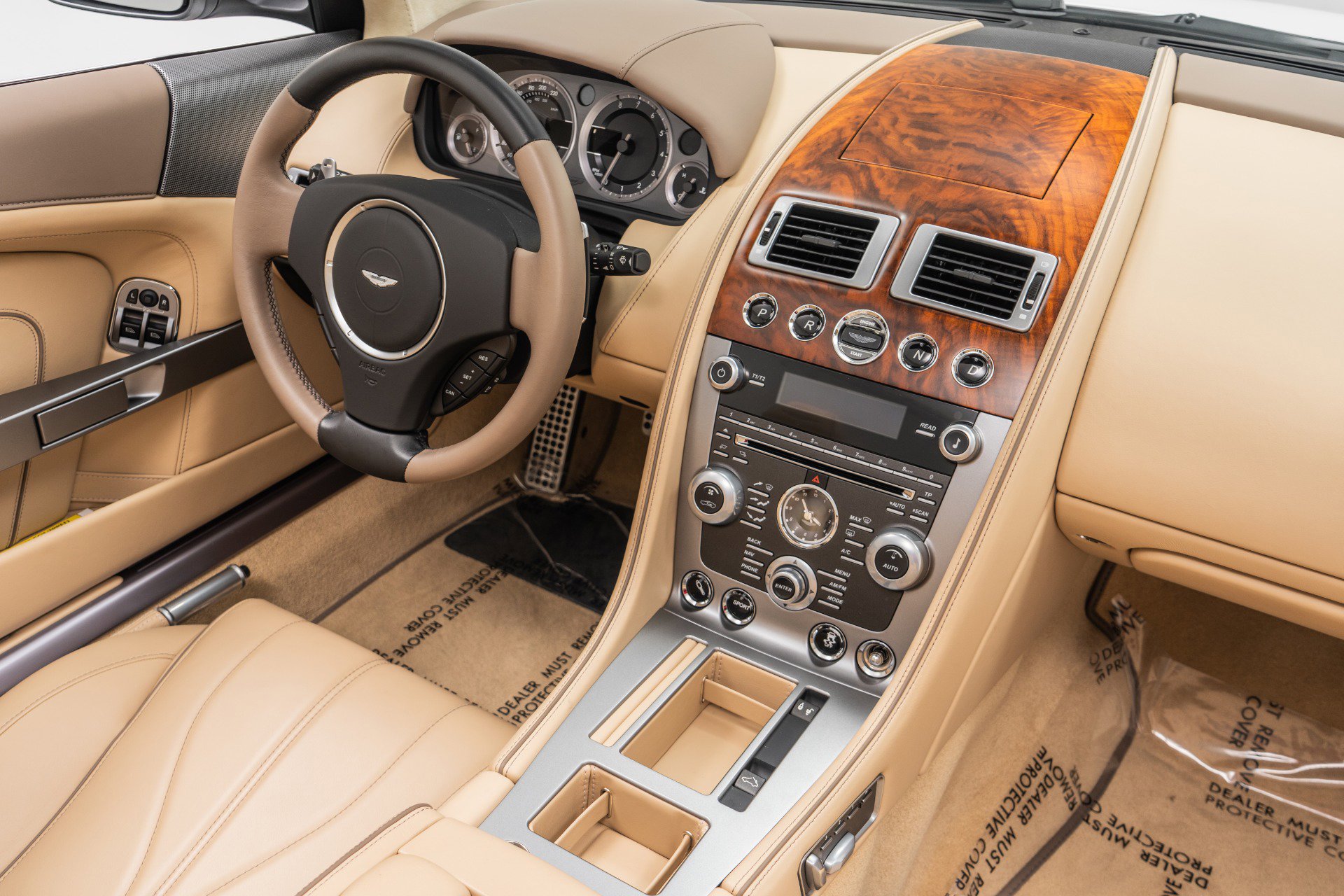 Used 2014 Aston Martin DB9 Volante -Very Low Miles, Pearl image 27