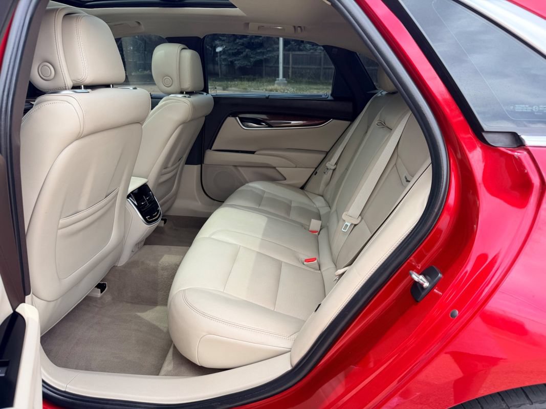 Used 2013 Cadillac XTS Premium AWD/4WD image 12