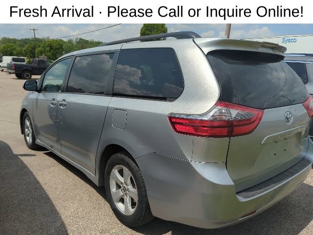 Used 2020 Toyota Sienna LE FWD image 3