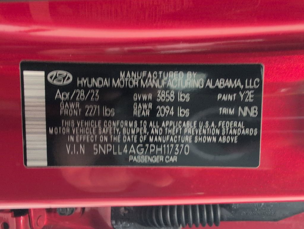 Used 2023 Hyundai Elantra SE w/ Cargo Package image 30