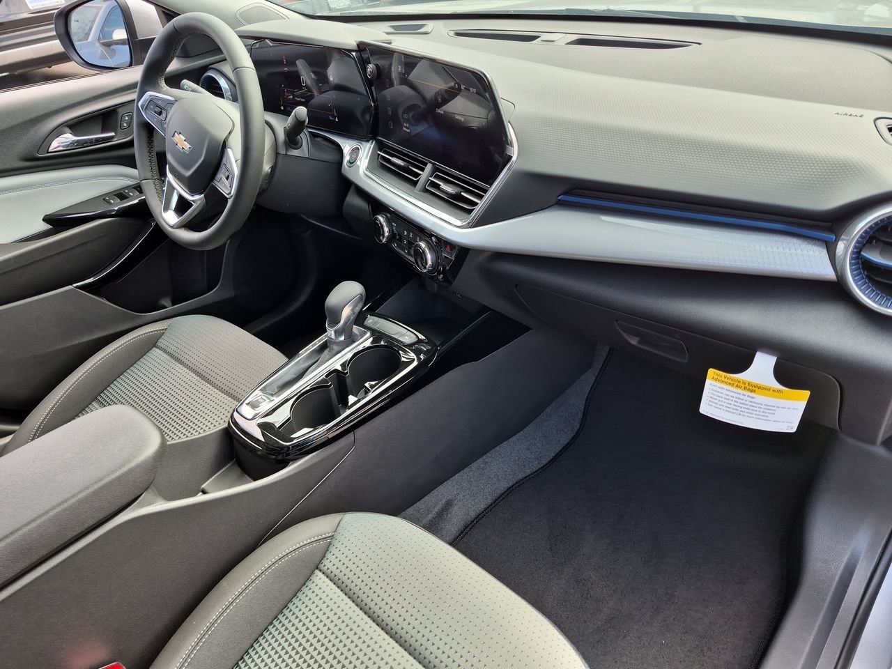 New 2026 Chevrolet Trax LT w/ Driver Confidence Package FWD image 29