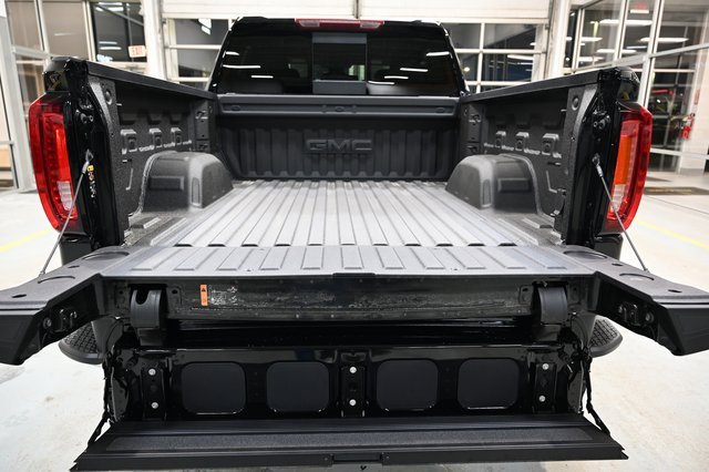 New 2026 GMC Sierra 1500 SLT w/ SLT Premium Plus Package image 9