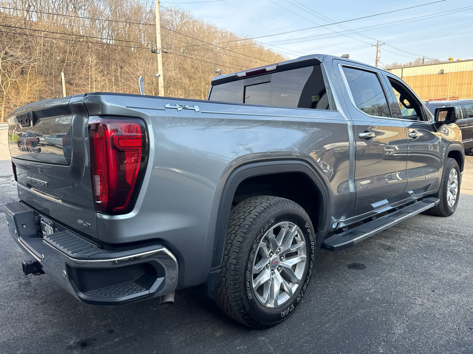 Used 2021 GMC Sierra 1500 SLT w/ SLT Premium Plus Package AWD/4WD image 7