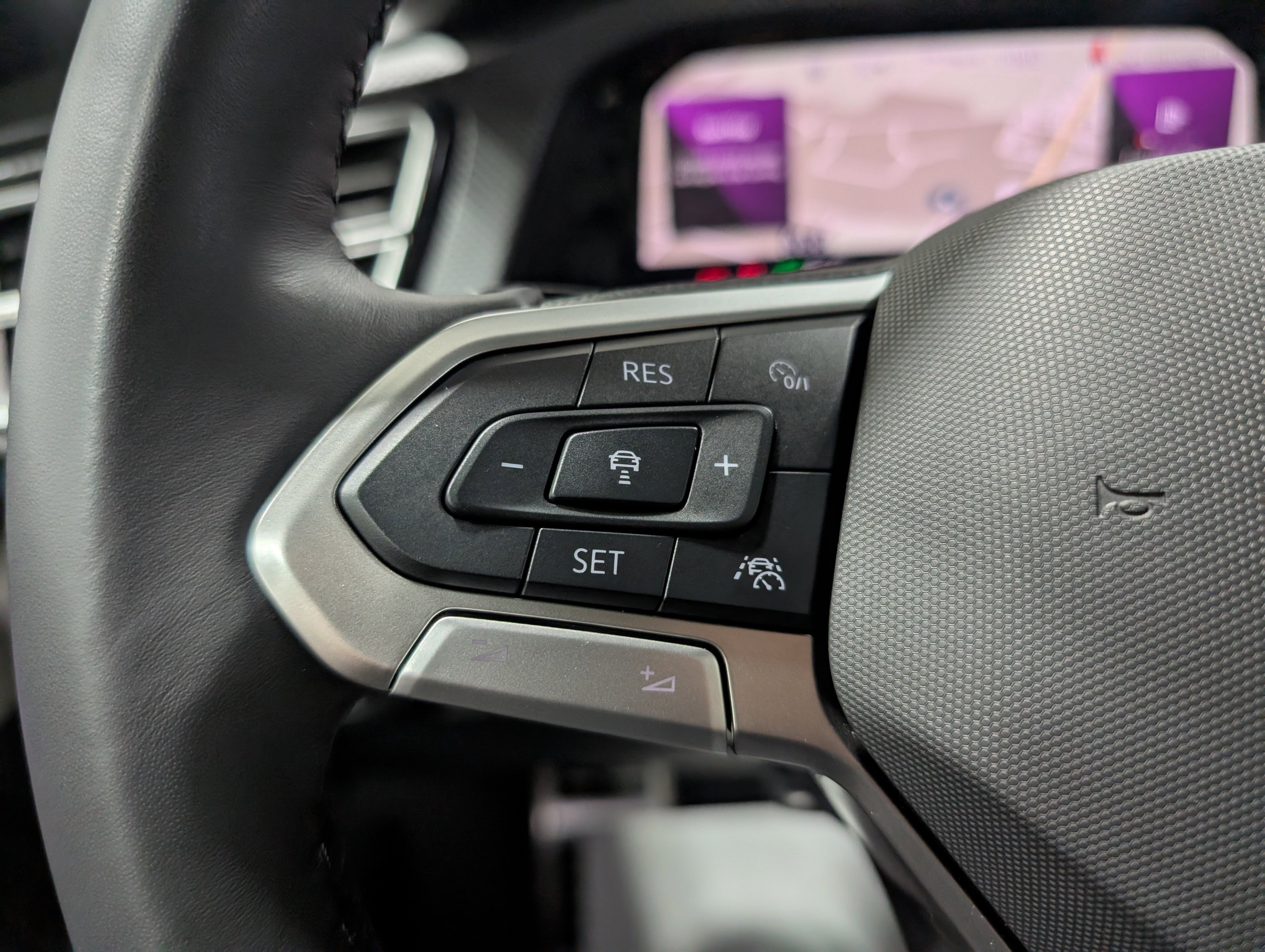 Used 2026 Volkswagen Atlas Cross Sport SEL Premium R-Line image 21