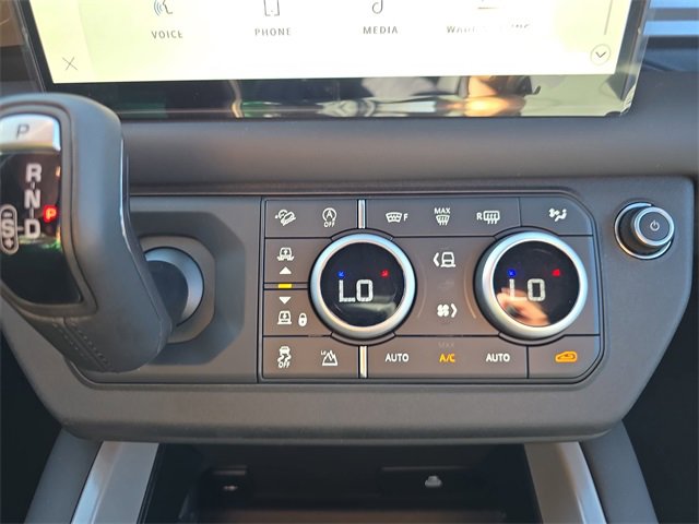 New 2025 Land Rover Defender 110 V8 image 15
