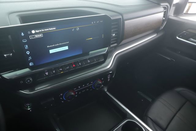 Used 2024 Chevrolet Silverado 2500 High Country w/ High Country Premium Package AWD/4WD image 28