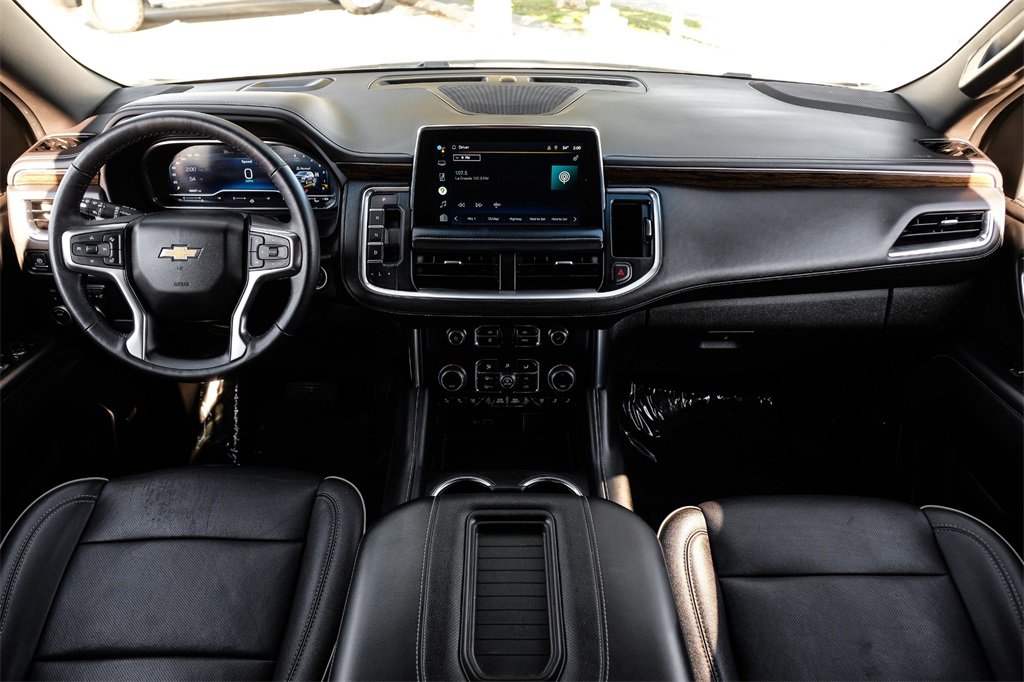 Used 2022 Chevrolet Suburban Premier image 10