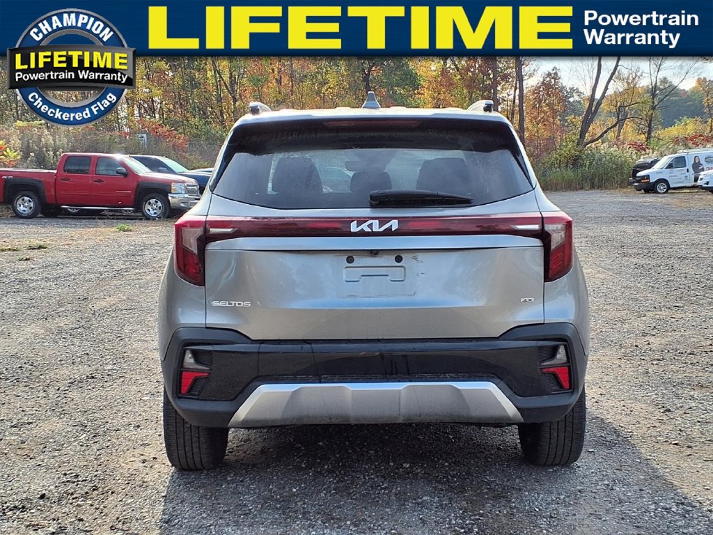 Used 2024 Kia Seltos S AWD/4WD image 6
