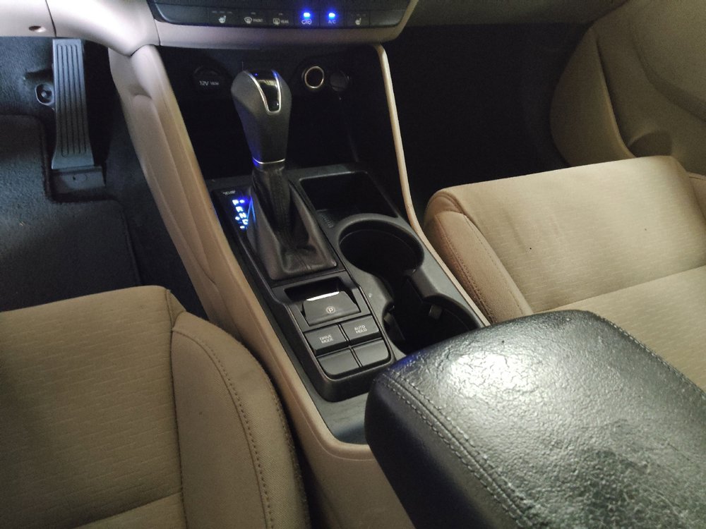 Used 2019 Hyundai Tucson Value FWD image 26
