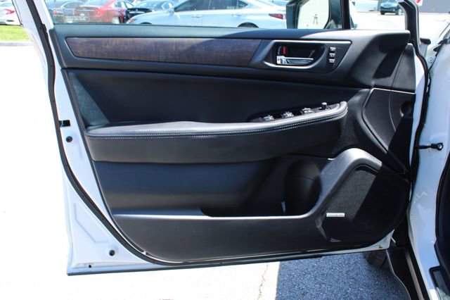 Used 2017 Subaru Outback 2.5i Limited AWD/4WD image 10