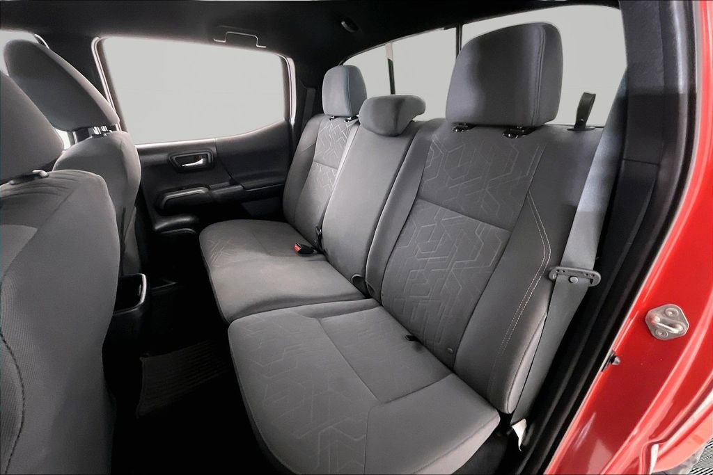 Used 2017 Toyota Tacoma TRD Sport w/ Tow Package (A/T) AWD/4WD image 20