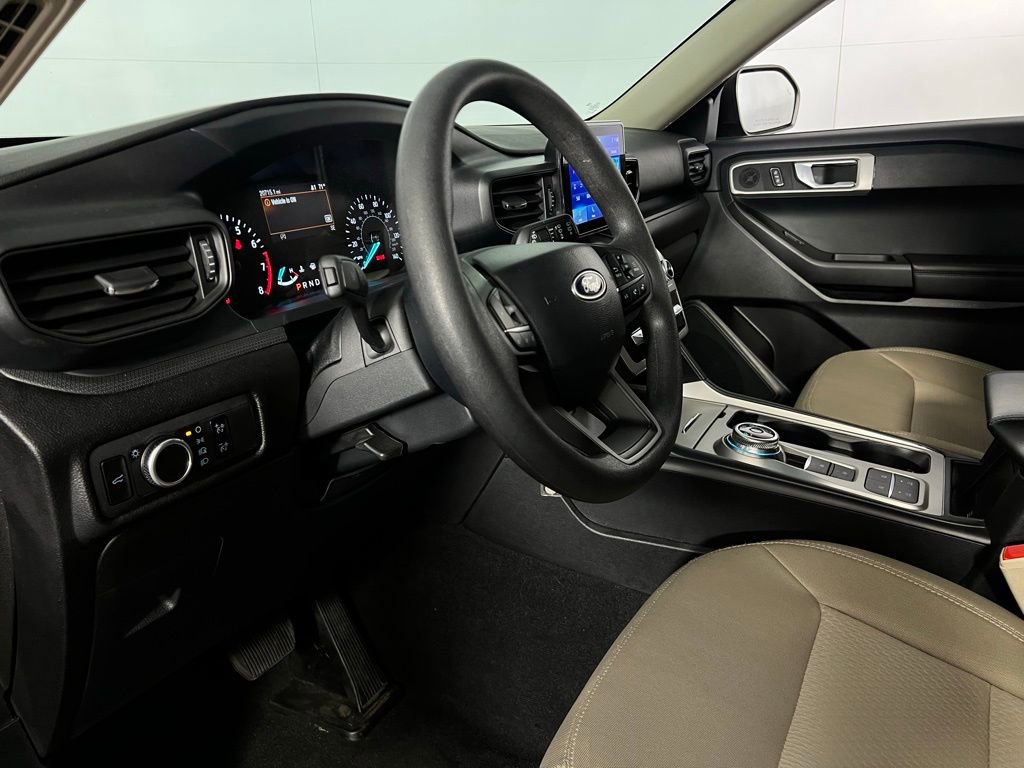 Used 2024 Ford Explorer 2WD image 20